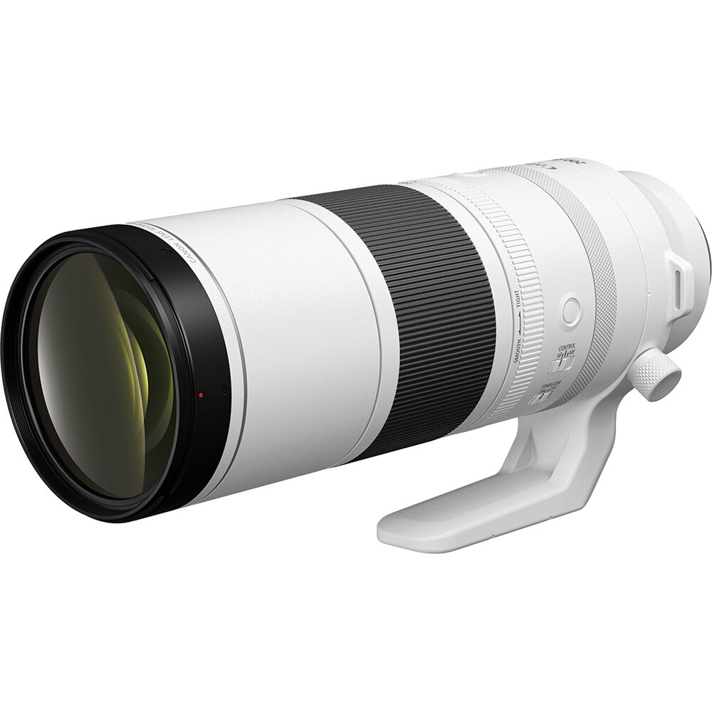Canon RF 200-800mm f/6.3-9 IS USM super-telephoto zoom lens for wildlife and sports photography