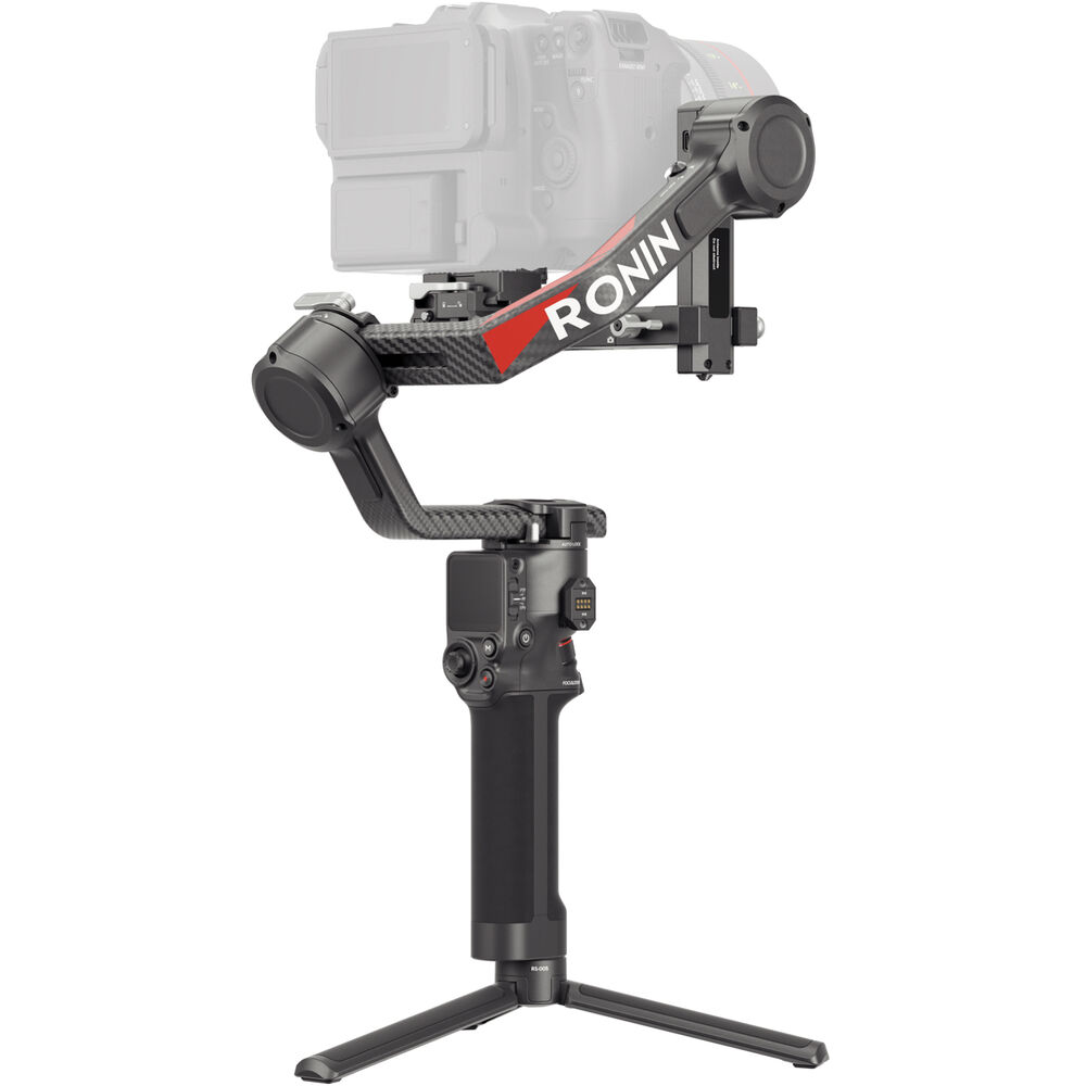This dynamic gimbal stabiliser boats professional design that enables cinematographers to expand their creative possibilities.
