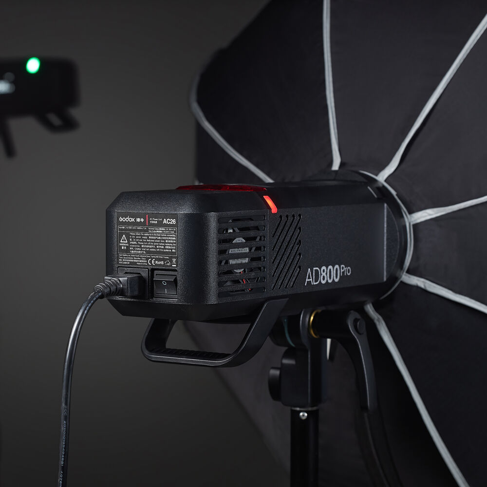 AD800Pro 800 Ws portable monolight for professional lighting outdoors and studio use