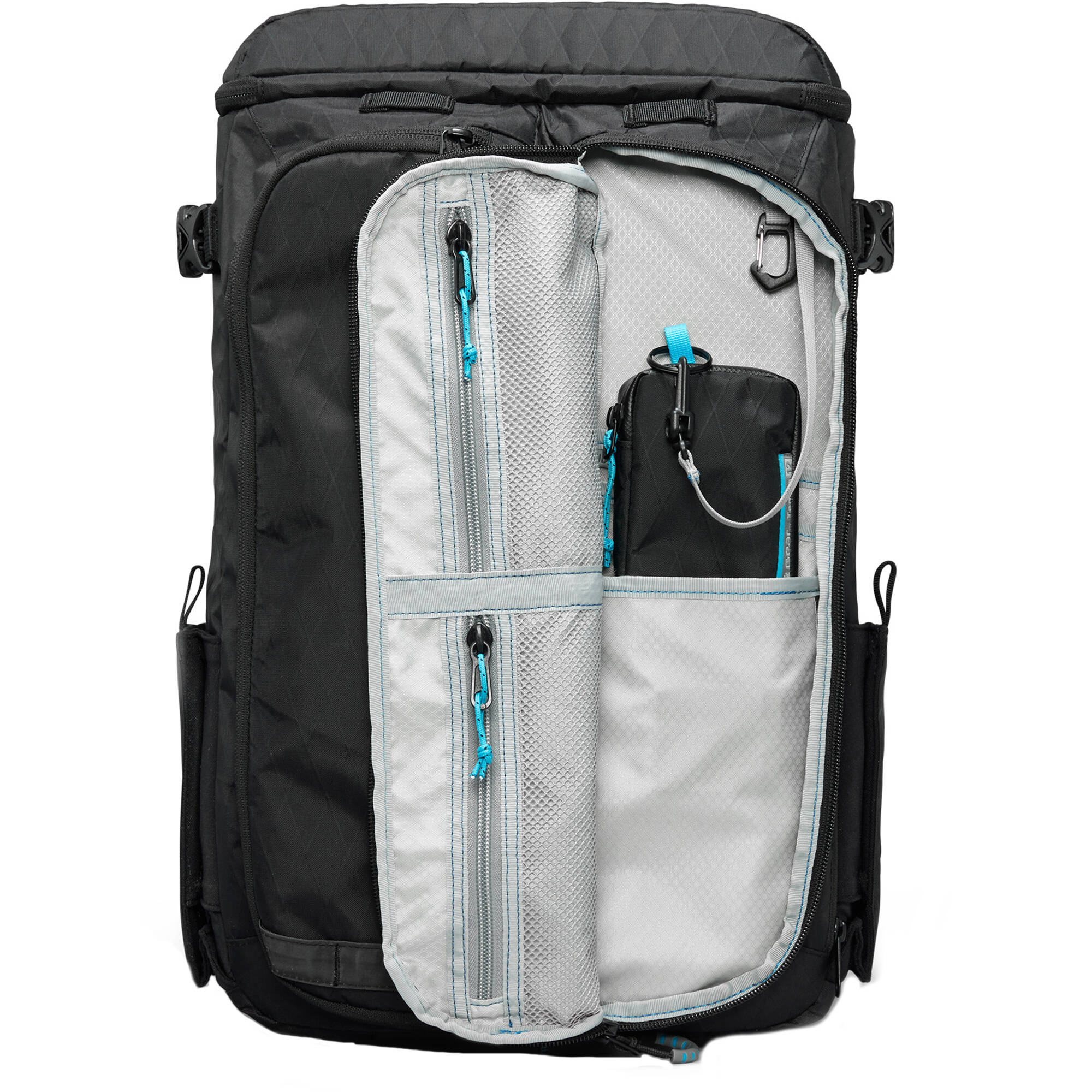Kiboko City Classic 18L+ backpack with rear zip and magnetic side pockets.