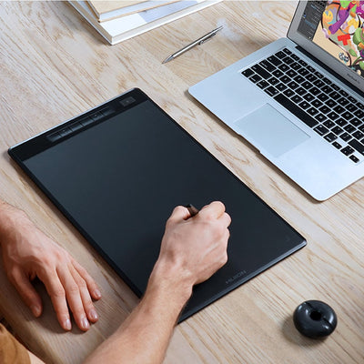 The Giano is a Bluetooth pen tablet designed for professional artists. It mimics a natural paint experience and is compatible with big-screen monitors.