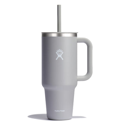 Stay refreshed on the go with the Hydro Flask 1183ml Travel Tumbler. Keeps drinks cold for hours with a leak resistant design and comfy handle.