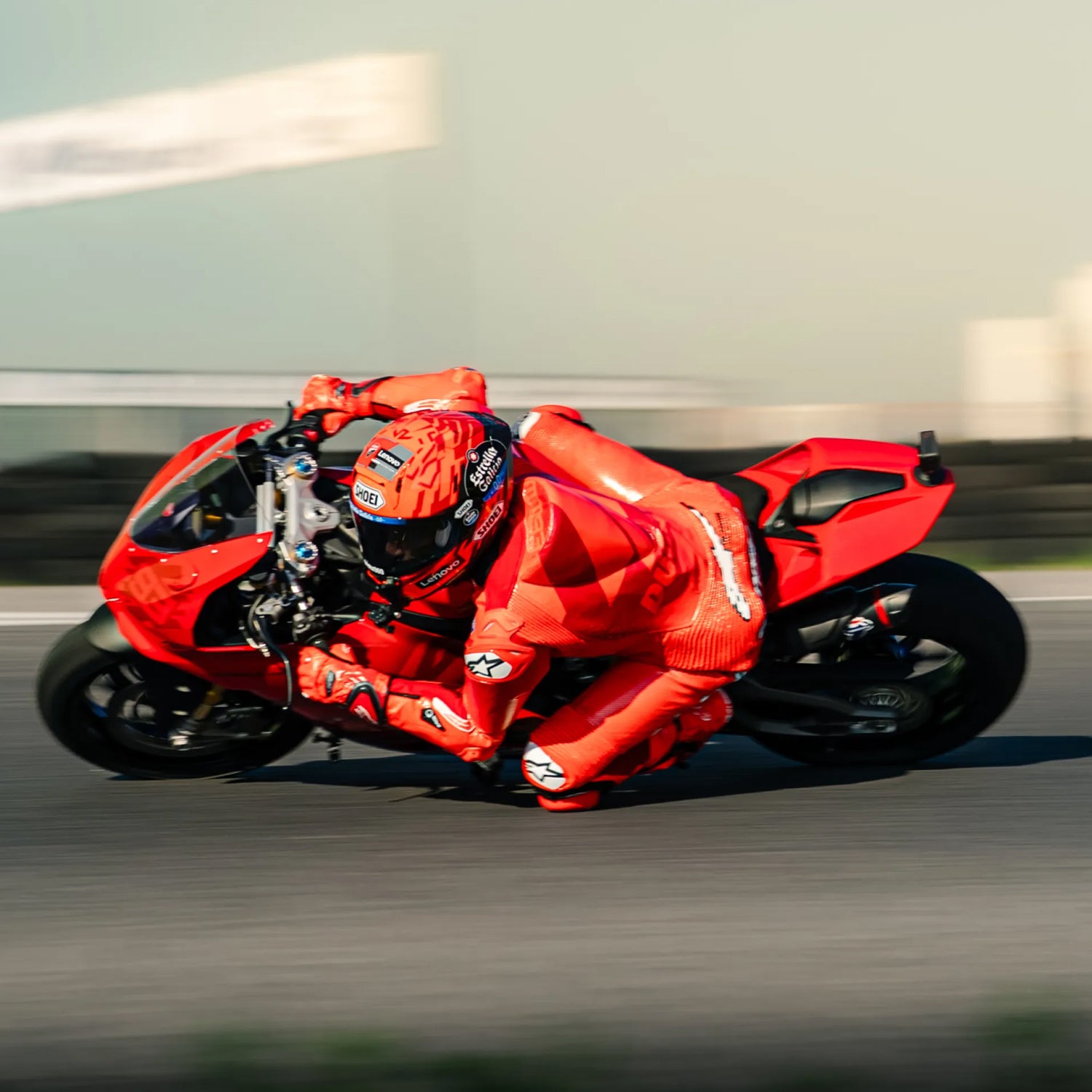Insta360 GO 3S in-helmet POV mount installed inside helmet
