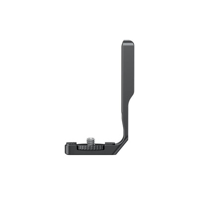 All-aluminum alloy vertical and horizontal mount for Insta360 Ace and Ace Pro with dual quick-release ports, allowing easy switching between portrait and landscape shots while keeping charging ports and microphones accessible