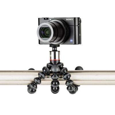 This tripod is a flexible, rugged, high-quality and designed with sleek and modern finishing specifically for point and shoot, mirrorless and compact cameras.