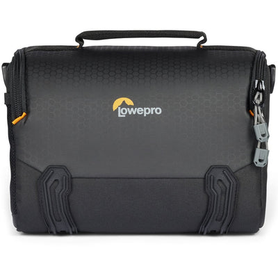 Lowepro Adventura SH 160 III black shoulder bag for mirrorless camera with kit lens
