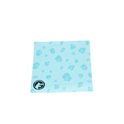 The Outdoorphoto microfibre lens cleaning cloth is made of a very soft and fine fabric that makes it perfect for cleaning optical equipment like lenses.
