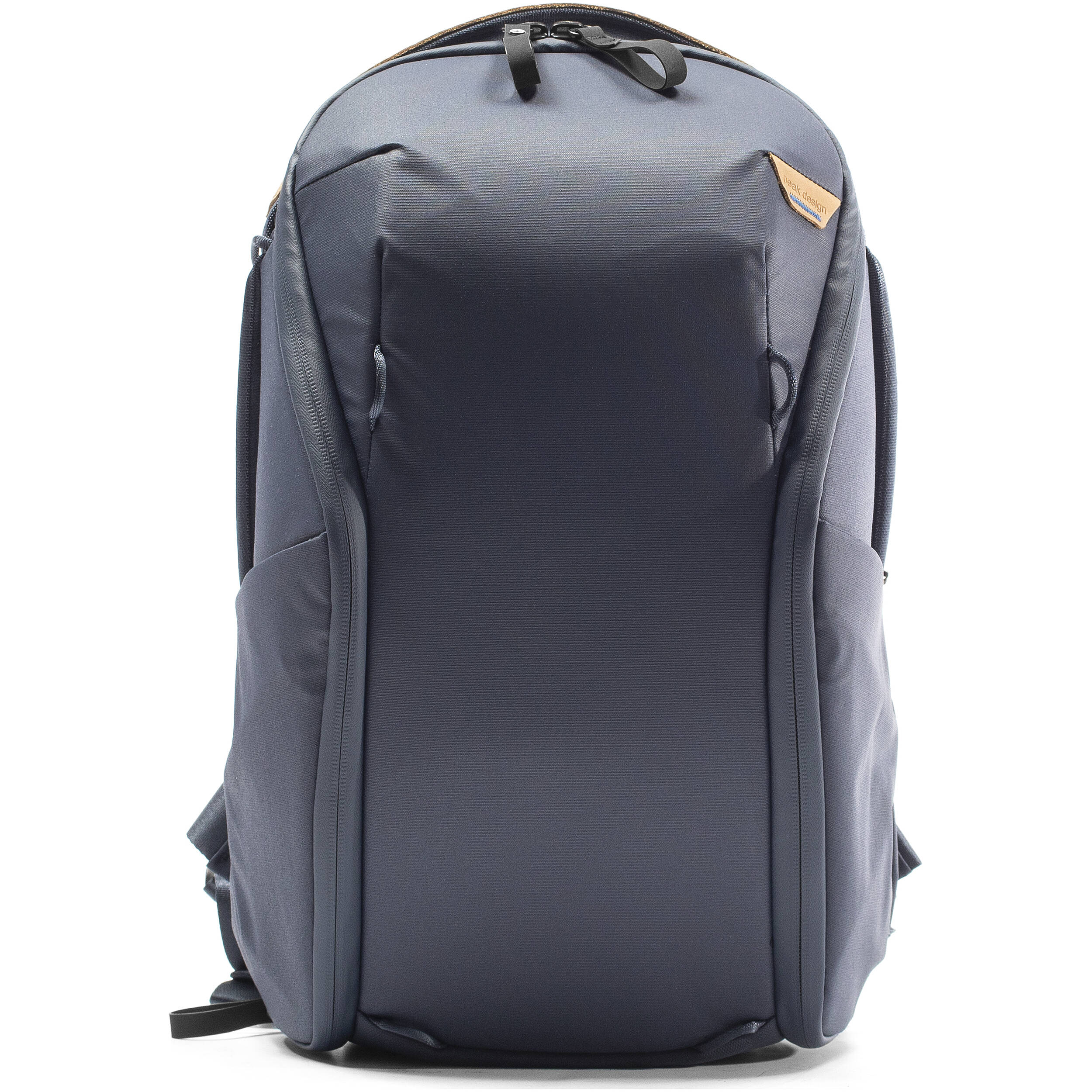 Everyday Backpack Zip with 270-degree UltraZip top and side access, expandable pockets and padded straps.
