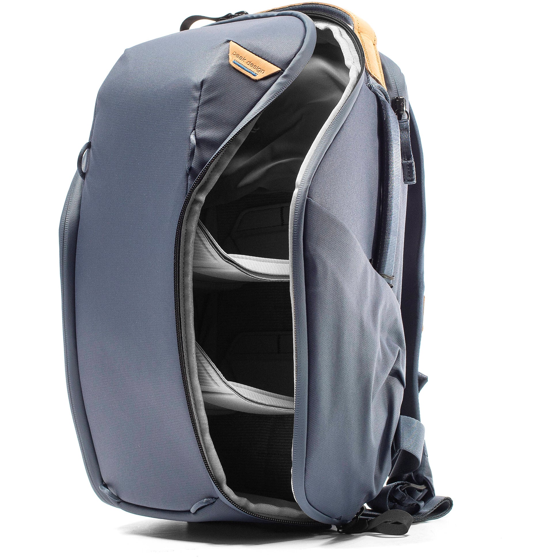 Everyday Backpack Zip with 270-degree UltraZip top and side access, expandable pockets and padded straps.
