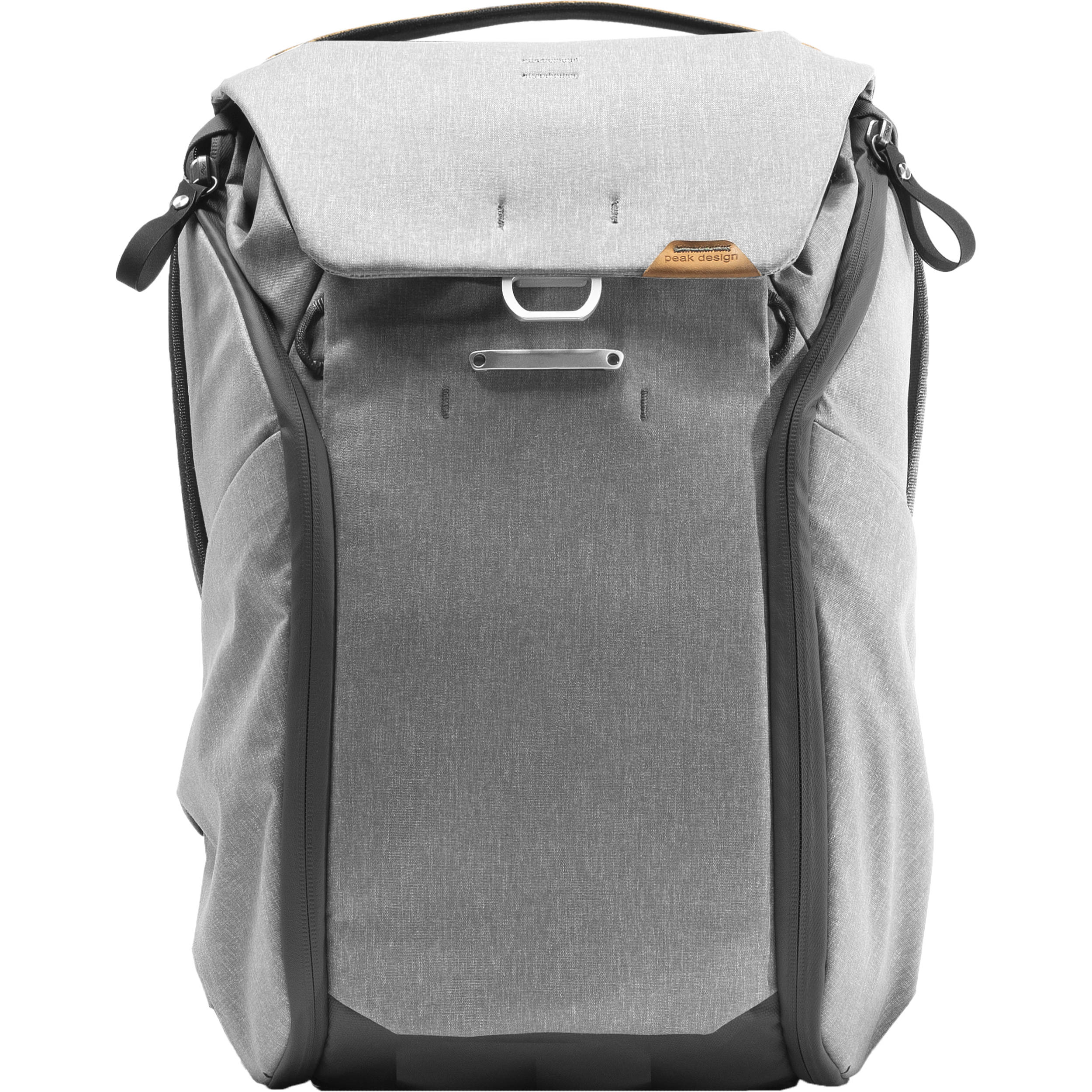 Everyday Backpack with top MagLatch, side pockets, FlexFold dividers, and padded straps.
