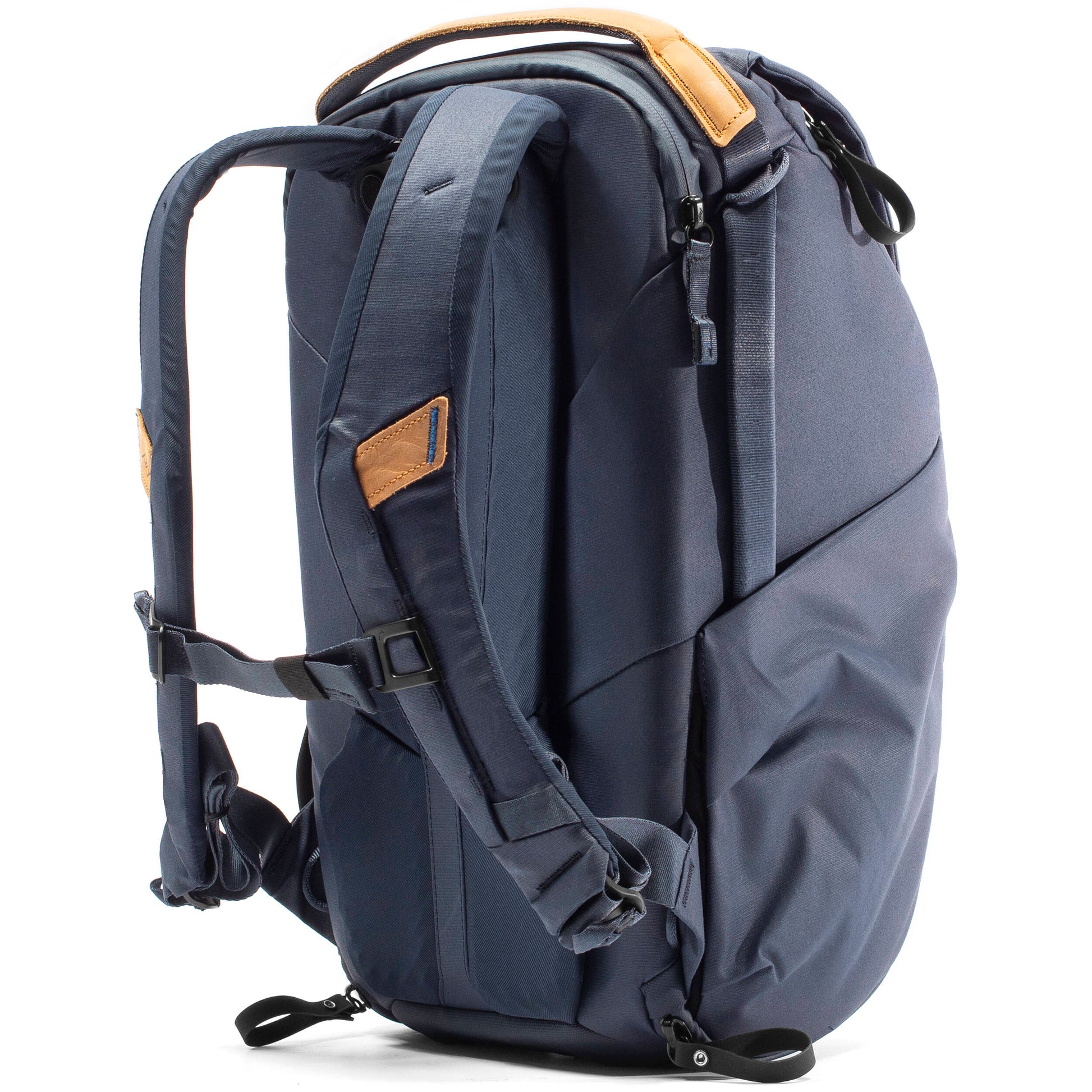 Everyday Backpack with top MagLatch, side pockets, FlexFold dividers, and padded straps.
