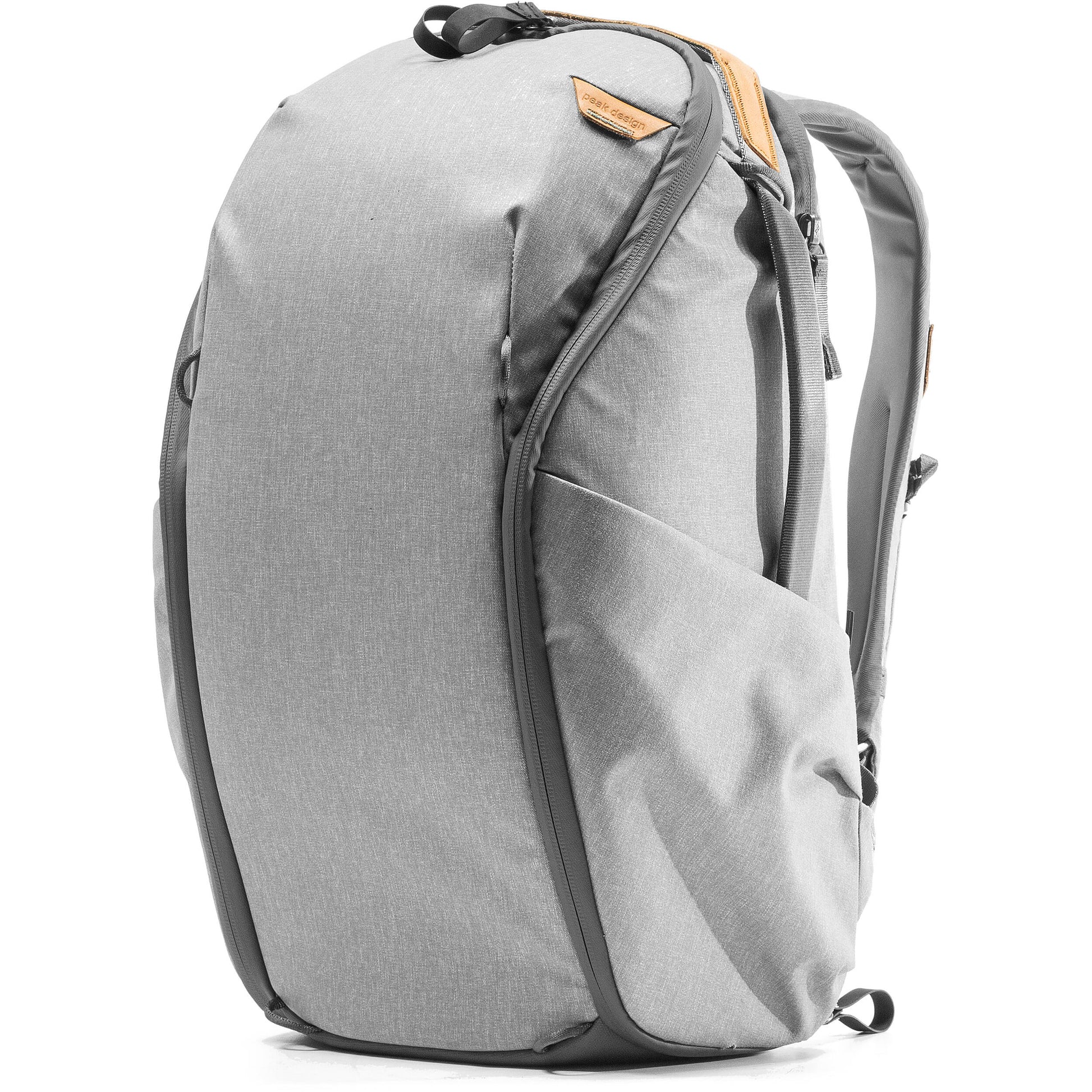 Everyday Backpack Zip with 270-degree UltraZip top and side access, expandable pockets and padded straps.
