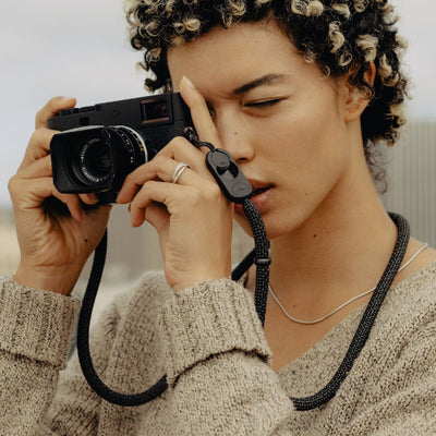 Simple rope camera strap for secure everyday carry