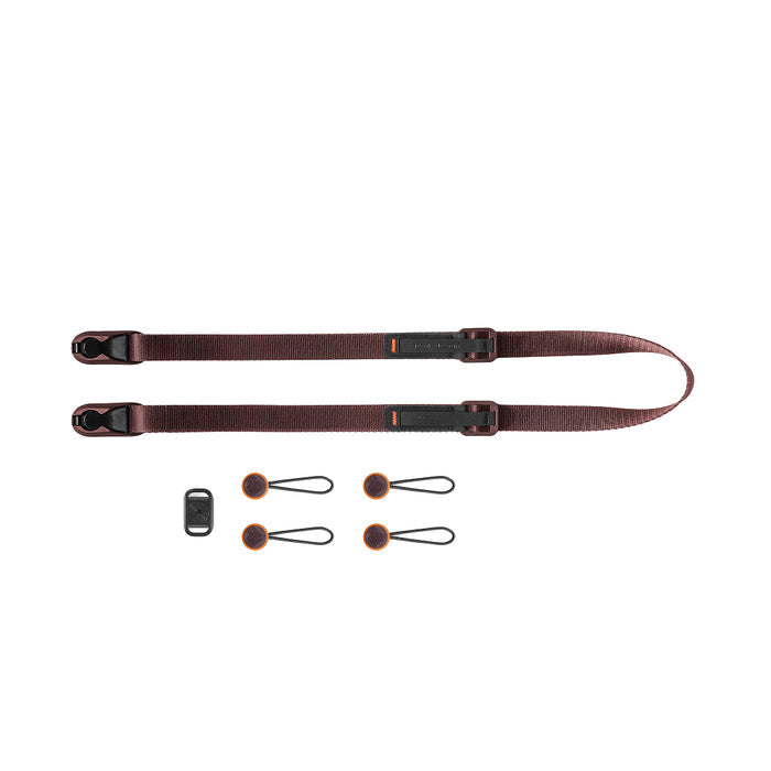 Lightweight and versatile Peak Design Leash camera strap, featuring quick-adjust aluminium hardware, compact design and anchors rated to 90kg. 