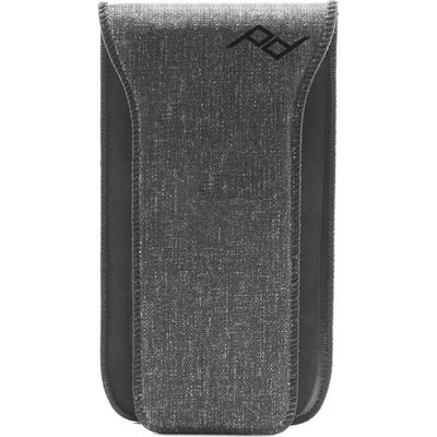Peak Design Pro Pad V3 semi-rigid stabiliser pad for belts or straps up to 7.6 cm wide.