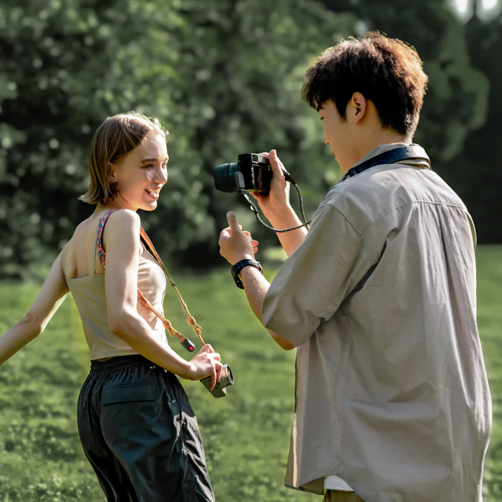 PGYTECH Camera Shoulder Strap Air, adjustable 110–140 cm, breathable nylon, Dyneema lanyard, supports 90 kg.