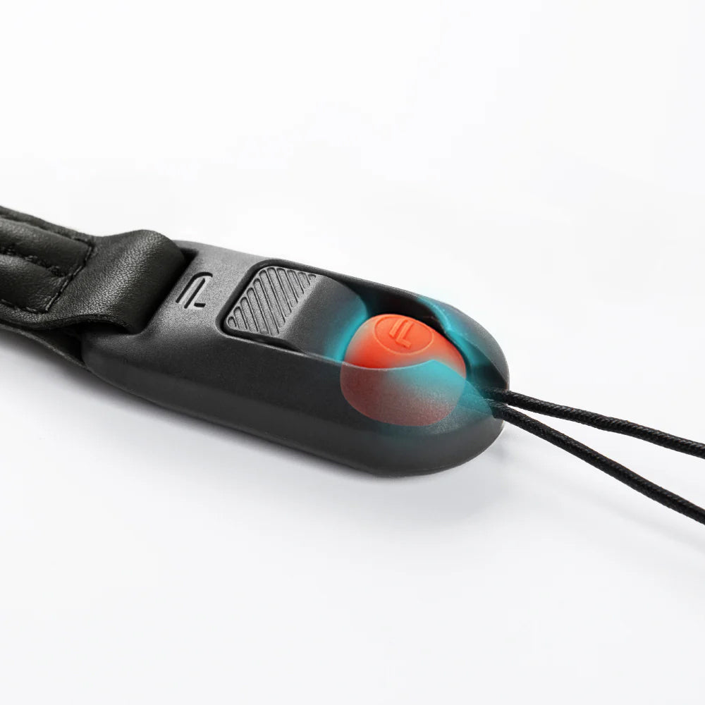 PGYTECH Camera Shoulder Strap Air, adjustable 110–140 cm, breathable nylon, Dyneema lanyard, supports 90 kg.