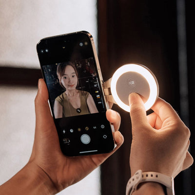 PGYTECH MagGlow Phone Fill Light in black with 34 high-brightness LEDs, built-in 300mAh battery for 30 minutes run time, 290° rotatable hinge, and Type-C charging.