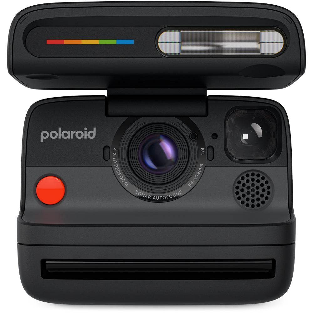 Explore the Polaroid Flip. Featuring hyperfocal optics, powerful flash and remote shutter via Bluetooth.
