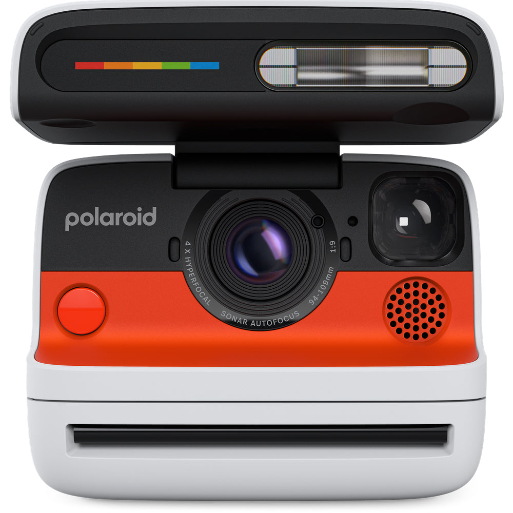 Explore the Polaroid Flip. Featuring hyperfocal optics, powerful flash and remote shutter via Bluetooth.