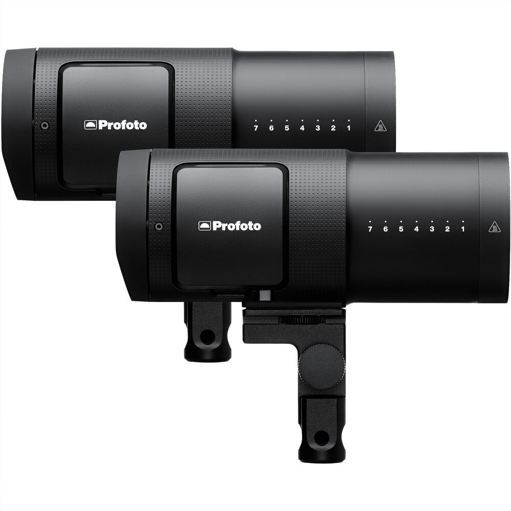 Profoto B30 Duo Kit with two battery-powered monolights
