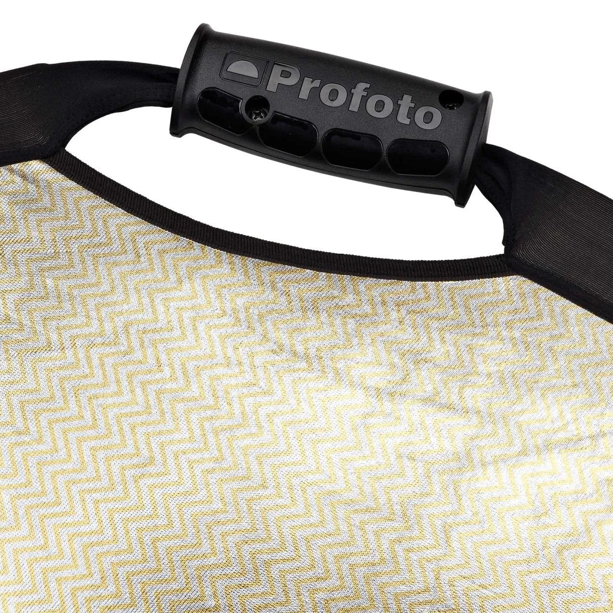 Profoto Collapsible Reflector Sunsilver & White L 120cm for versatile studio and location lighting.