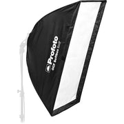 Attach the Profoto OCF Softgrid on your OCF Softbox (2 x 3') to reduce the light spread to 50°.