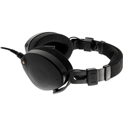 RODE's first professional headphones offer outstanding performance, comfort and functionality. The NTH-100 is ideal for podcasting, streaming or studio work.