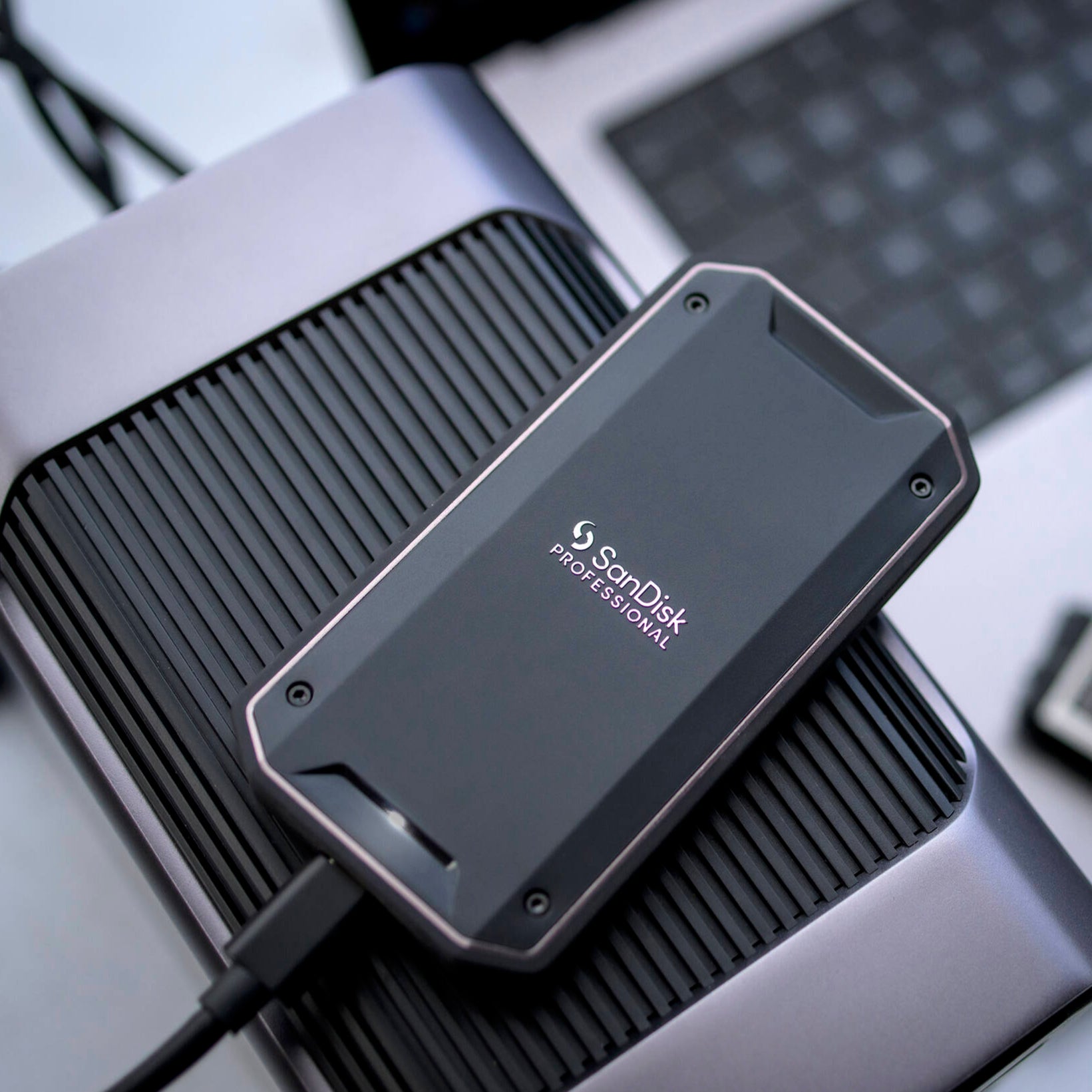 SanDisk PRO G40 portable SSD with Thunderbolt 3 and USB-C connectivity