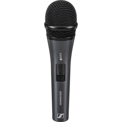 Handheld dynamic microphone with cardioid polar pattern