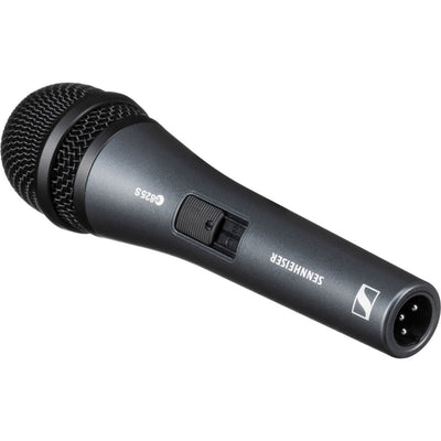 Handheld dynamic microphone with cardioid polar pattern