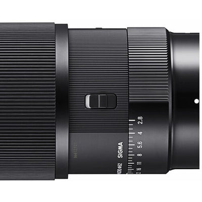 Sigma 105mm f/2.8 DG DN Macro Art Lens for Sony E – 1:1 magnification macro lens with f/2.8 aperture and pro-level sharpness.