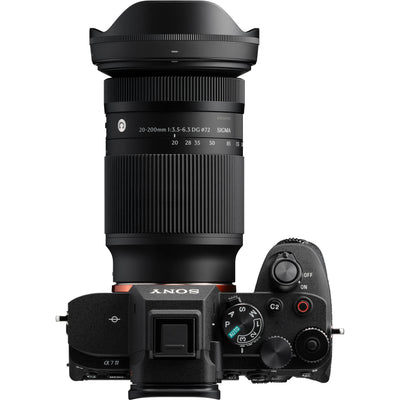 High-power versatile Sigma 20–200mm f/3.5–6.3 lens with compact design and fast autofocus.

