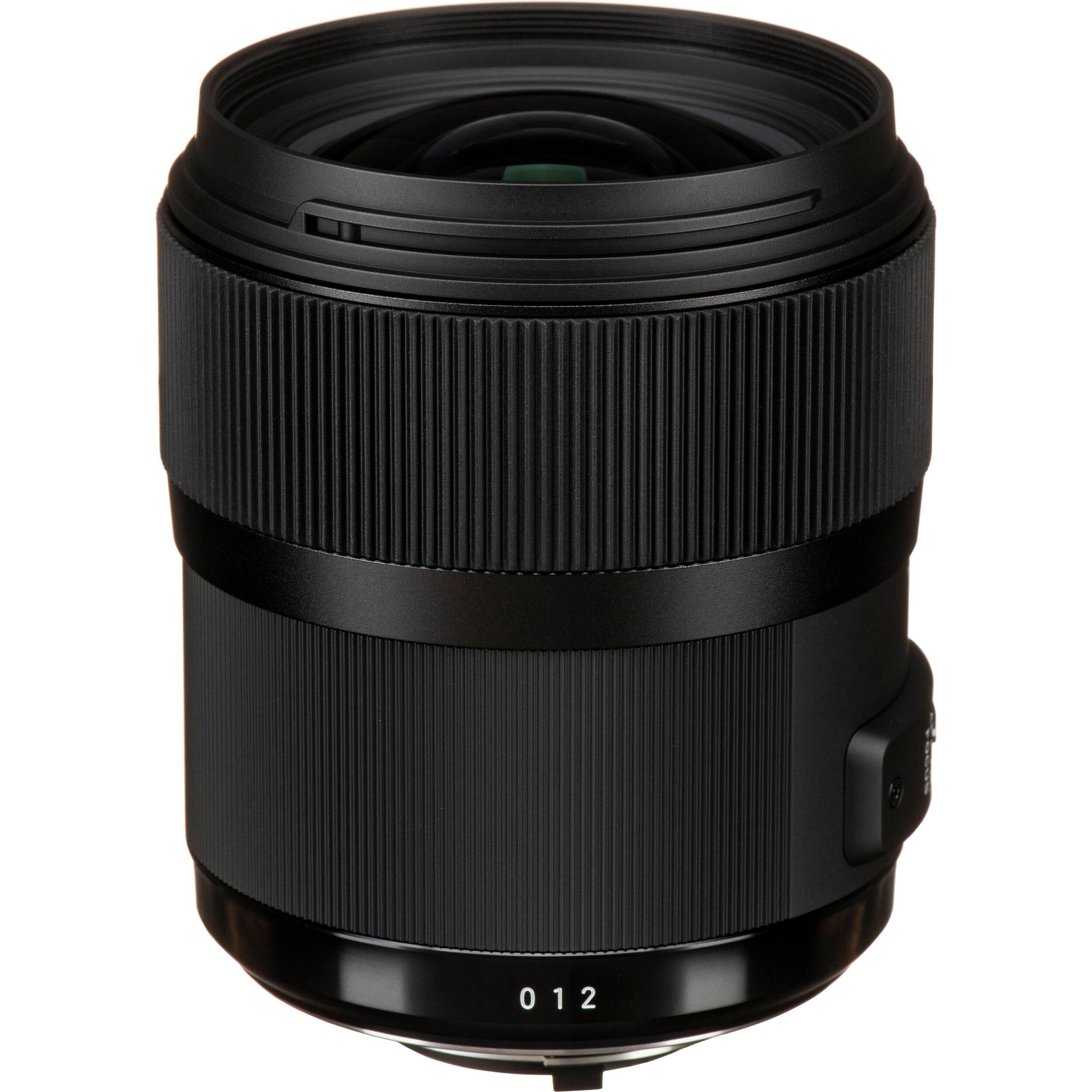 Sigma 35mm f/1.4 Art Lens for Nikon – wide-angle prime with f/1.4 aperture.