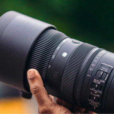 Sigma 70-200mm f/2.8 DG DN OS Sports Lens – professional telephoto zoom lens for Leica L-mount cameras, with fast aperture, optical stabilization, and rugged build for sports and wildlife photography.