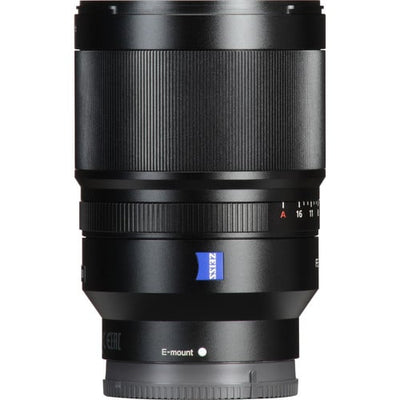 Sony Distagon T FE 35mm f/1.4 ZA Lens – a fast wide-angle prime with exceptional sharpness, smooth bokeh, and Zeiss T coating for stunning image quality, even in low light.
