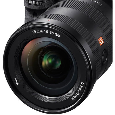 Sony FE 16-35mm f/2.8 GM – ultra-wide-angle zoom with edge-to-edge sharpness, fast f/2.8 aperture, and premium G Master optics.