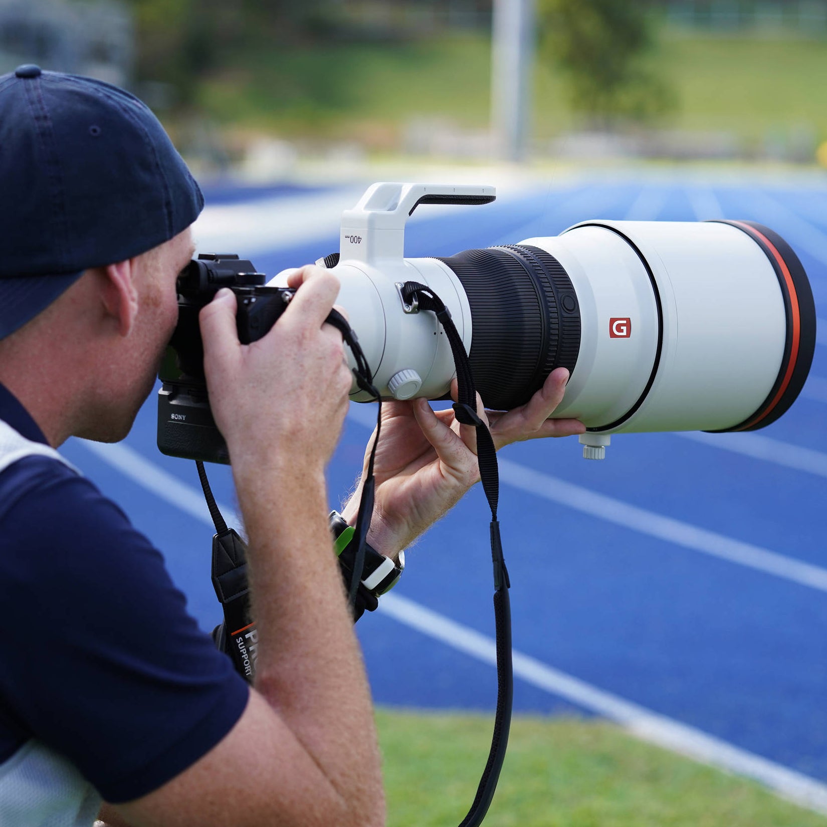 Sony FE 400mm f/2.8 GM OSS Lens – premium G Master super-telephoto prime with fast f/2.8 aperture, lightning-fast AF, and Optical SteadyShot, built for sports and wildlife pros.