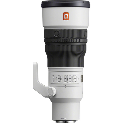 Sony FE 600mm f/6.3 prime telephoto lens for outdoor wildlife and birding
