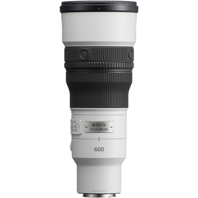 Sony FE 600mm f/6.3 prime telephoto lens for outdoor wildlife and birding
