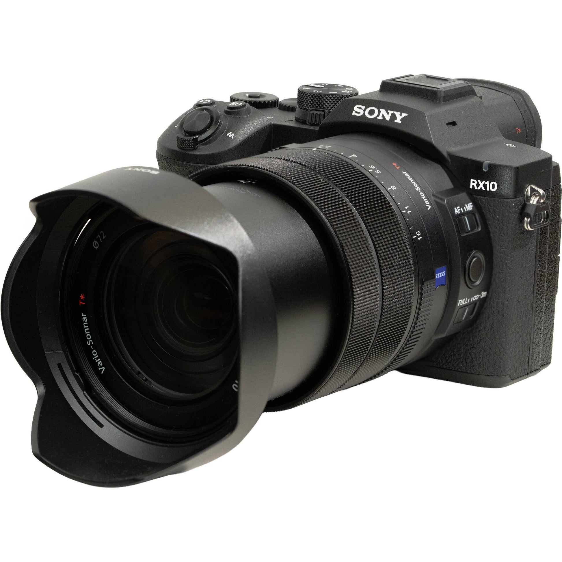 Sony RX10 V with 24 to 600mm zoom and 20MP sensor