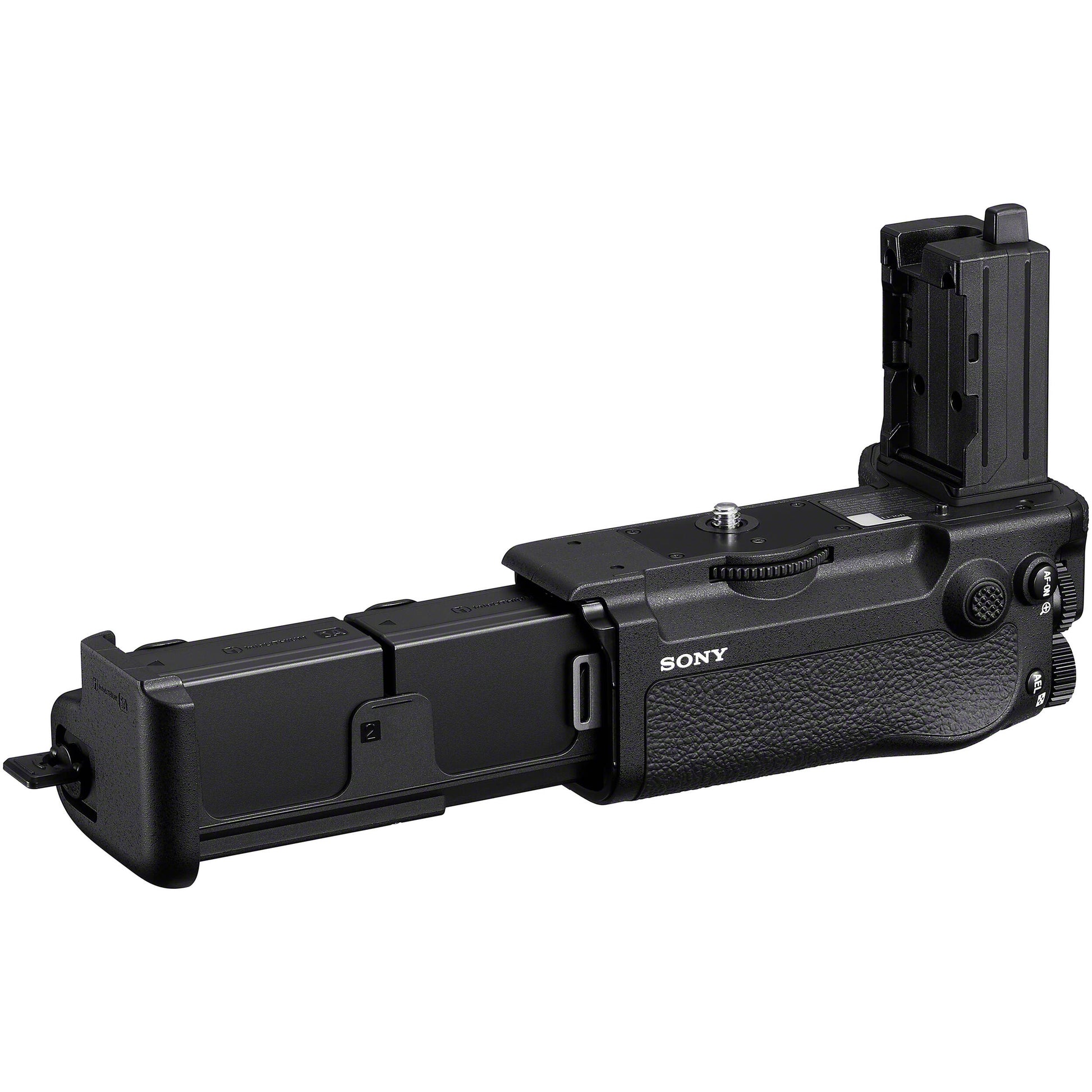 Sony VG-C6 grip on α7R VI with dual battery support and vertical controls.