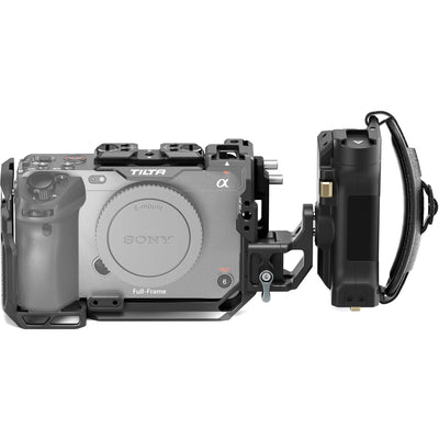 This camera cage kit has a modular design, configured for both full cage protection and a lighter-weight half cage form for gimbal use.