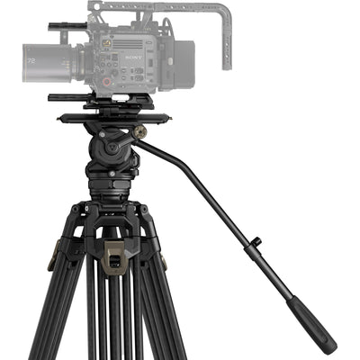 The carbon fibre tripod with aluminium 75mm fluid head is designed with lightweight construction weighing a mere 7.75 kg.
