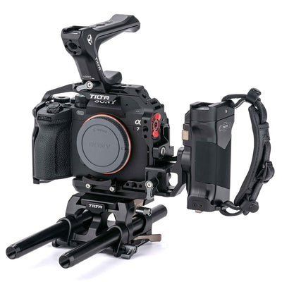 A camera cage kit that perfectly fits your Sony a7 IV mirrorless camera and allows you to protect, transport, power and add accessories effortlessly.