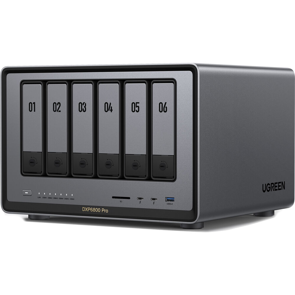 UGREEN NAS 6-bay system with cables and accessories kit