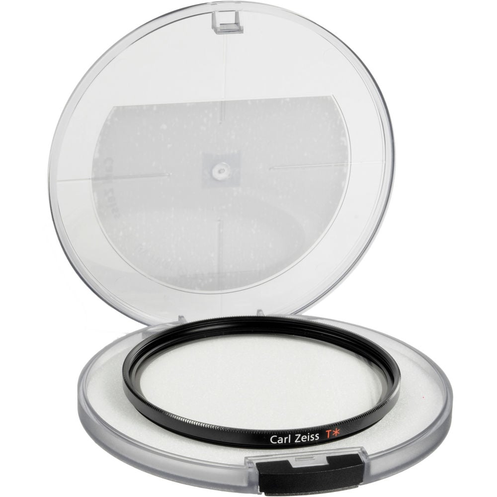 Zeiss 72mm UV Filter. Protects lenses, reduces haze, and delivers sharp, clear images with premium optical glass and durable coatings.