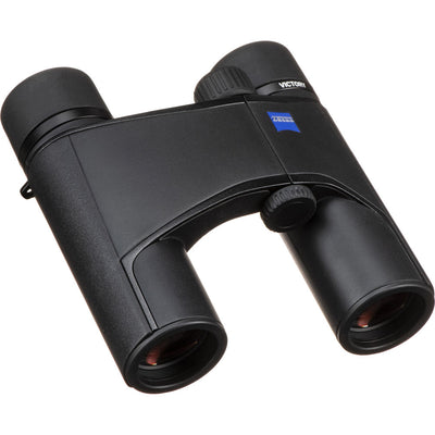 The Victory Pocket 10x25 promises high performance whether strolling in the park or on a long walking tour observing birds and the natural world.