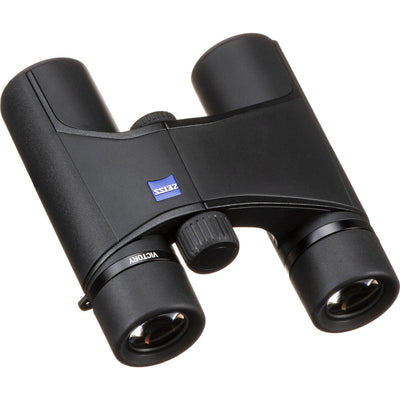 The Victory Pocket 8x25 promises high performance whether strolling in the park or on a long walking tour observing birds and the natural world.