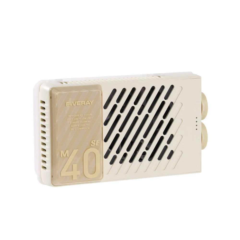 FiveRay M40 SE high-power pocket fill light with diffusers
